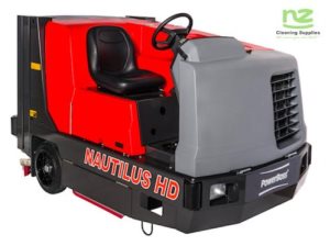 POWERBOSS NAUTILUS HD SCRUBBER 45' DSL WITH CAB